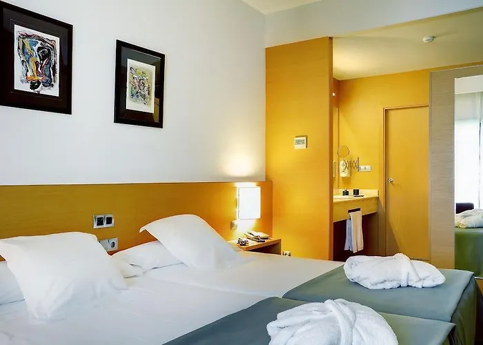 Отель Iberik Augas Santas Balneario & Golf